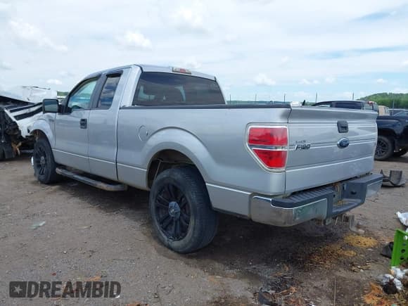 ✅ 2009 Ford F-150 STX • VIN: 1FTRX12859FA64699 • Lot: 42641630. Listed on IAAI with 155,127 mi. Free auction sales archive from the USA and detailed vehicle history report at DreamBid. Image 3.
