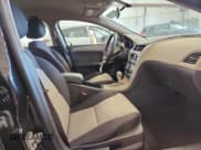 ✅ 2010 Chevrolet Malibu 1FL • VIN: 1G1ZA5E03AF221562 • Лот: 91379655. Опубликован ранее на Copart с пробегом 136 609 миль. Бесплатный доступ к архиву аукционных продаж из США и подробный отчёт об истории автомобиля на DreamBid. Изображение 5.