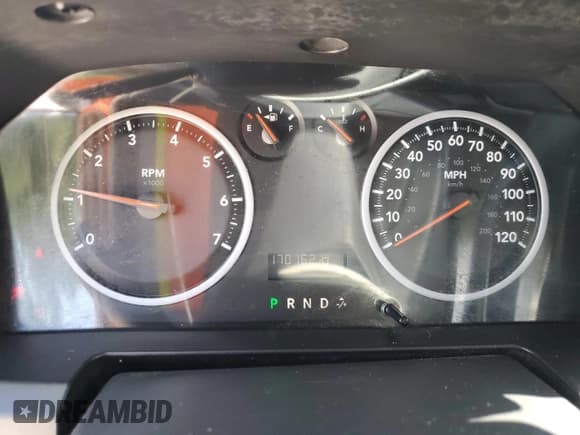 ✅ 2010 Dodge 1500 SLT • VIN: 1D7RB1GP0AS221331 • Lot: 56159405. Wystawiony na Copart z przebiegiem 170 162 mil. Bezpłatny archiwum sprzedaży aukcyjnych z USA i szczegółowy raport historii pojazdu na DreamBid. Zdjęcie 9.