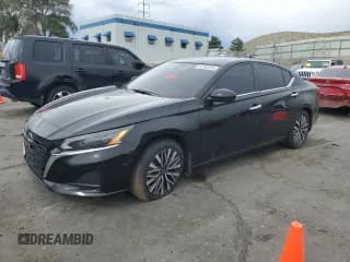 ✅ 2023 Nissan Altima SV • VIN: 1N4BL4DW4PN339031 • Лот: 62903345. Опубликован ранее на Copart с пробегом Не указан. Бесплатный доступ к архиву аукционных продаж из США и подробный отчёт об истории автомобиля на DreamBid. Изображение 1.