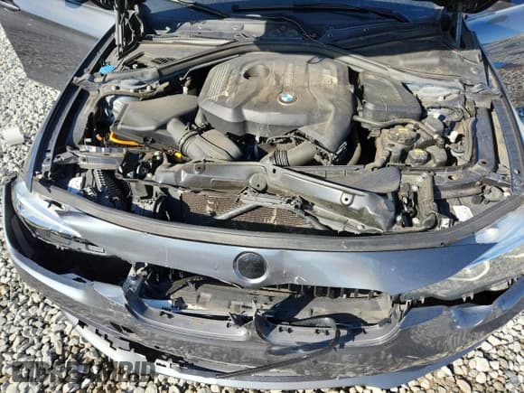 ✅ 2018 BMW 3 Series 330i • VIN: WBA8B9G57JNU96046 • Lot: 90619165. Listed on Copart with 68,744 mi. Free auction sales archive from the USA and detailed vehicle history report at DreamBid. Image 11.