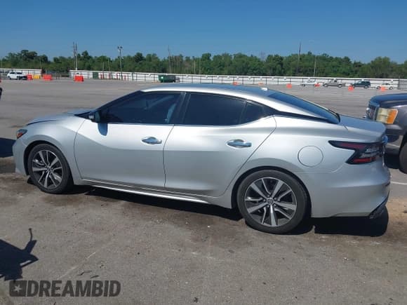 ✅ 2020 Nissan Maxima SV • VIN: 1N4AA6CV6LC364363 • Lot: 43421697. Listed on IAAI with 145,699 mi. Free auction sales archive from the USA and detailed vehicle history report at DreamBid. Image 14.