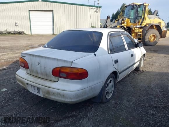 ✅ 2001 Chevrolet Prizm • VIN: 1Y1SK52831Z418077 • Lot: 43464214. Listed on IAAI with Not provided. Free auction sales archive from the USA and detailed vehicle history report at DreamBid. Image 4.
