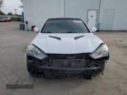✅ 2015 Hyundai Genesis Coupe Ultimate • VIN: KMHHU6KJXFU123947 • Lot: 47061265. Wystawiony na Copart z przebiegiem 104 441 mil. Bezpłatny archiwum sprzedaży aukcyjnych z USA i szczegółowy raport historii pojazdu na DreamBid. Zdjęcie 5.