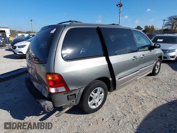 ✅ 2002 Ford Windstar SEL • VIN: 2FMDA53422BB33771 • Лот: 43574968. Опубликован ранее на IAAI с пробегом 241 747 миль. Бесплатный доступ к архиву аукционных продаж из США и подробный отчёт об истории автомобиля на DreamBid. Изображение 4.