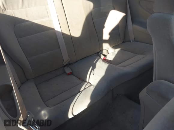 ✅ 2001 Honda Accord LX • VIN: 1HGCG22481A019395 • Lot: 43706189. Listed on IAAI with 198,661 mi. Free auction sales archive from the USA and detailed vehicle history report at DreamBid. Image 8.