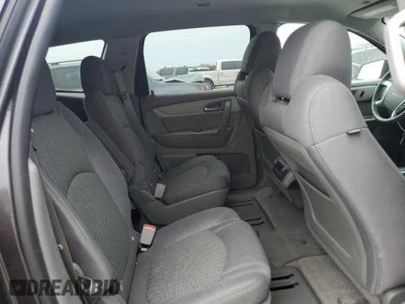 ✅ 2016 Chevrolet Traverse LT • VIN: 1GNKRHKD7GJ215335 • Lot: 55073004. Wystawiony na Copart z przebiegiem 133 823 mil. Bezpłatny archiwum sprzedaży aukcyjnych z USA i szczegółowy raport historii pojazdu na DreamBid. Zdjęcie 11.