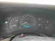 2002 Chevrolet Suburban LT с VIN 1GNEC16Z32J233299, выставлен на аукционе Copart как лот 80362534 с пробегом 280 568 миль миль и Чистый • Clean title. История ставок и продаж доступна на DreamBid. Изображение 9.