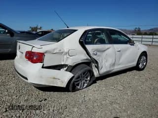 ✅ 2007 Volkswagen Jetta Wolfsburg Edition • VIN: 3VWEG71K37M184123 • Лот: 82608395. Опубликован ранее на Copart с пробегом 215 700 миль. Бесплатный доступ к архиву аукционных продаж из США и подробный отчёт об истории автомобиля на DreamBid. Изображение 3.