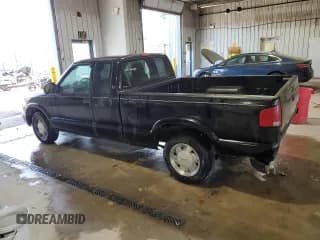 ✅ 2002 GMC Sonoma SLS • VIN: 1GTCS19W728165469 • Lot: 77183144. Listed on Copart with 175,428 mi. Free auction sales archive from the USA and detailed vehicle history report at DreamBid. Image 2.