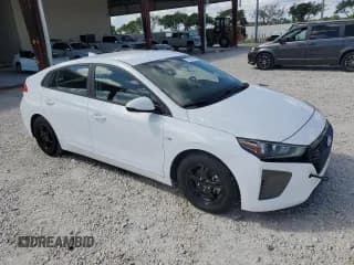 ✅ 2019 Hyundai Ioniq Blue • VIN: KMHC65LC5KU155584 • Lot: 77631544. Wystawiony na Copart z przebiegiem 54 986 mil. Bezpłatny archiwum sprzedaży aukcyjnych z USA i szczegółowy raport historii pojazdu na DreamBid. Zdjęcie 4.