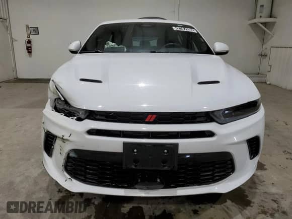 2024 Dodge Hornet R/T z VIN ZACPDFCW2R3A29374, wystawiony jako Copart lot #42707835 z przebiegiem 20 461 mil mil oraz Nie do naprawy • Non repairable. Historia ofert i sprzedaży dostępna na DreamBid. Obrazek 5.