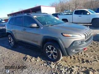 ✅ 2017 Jeep Cherokee Trailhawk L Plus • VIN: 1C4PJMBB3HW500745 • Lot: 40917943. Wystawiony na IAAI z przebiegiem 169 947 mil. Bezpłatny archiwum sprzedaży aukcyjnych z USA i szczegółowy raport historii pojazdu na DreamBid. Zdjęcie 1.
