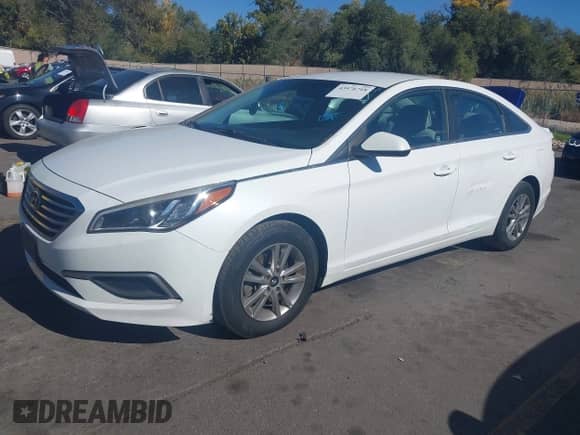 2017 Hyundai Sonata 2.4L with VIN 5NPE24AF7HH531415, listed as a IAAI auction lot 43476718 with 98,654 mi miles and . Bid and sale history available at DreamBid. Image 2.