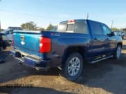 ✅ 2017 Chevrolet Silverado 1500 LT • VIN: 3GCUKREC1HG464781 • Lot: 43692884. Wystawiony na IAAI z przebiegiem 276 545 mil. Bezpłatny archiwum sprzedaży aukcyjnych z USA i szczegółowy raport historii pojazdu na DreamBid. Zdjęcie 4.
