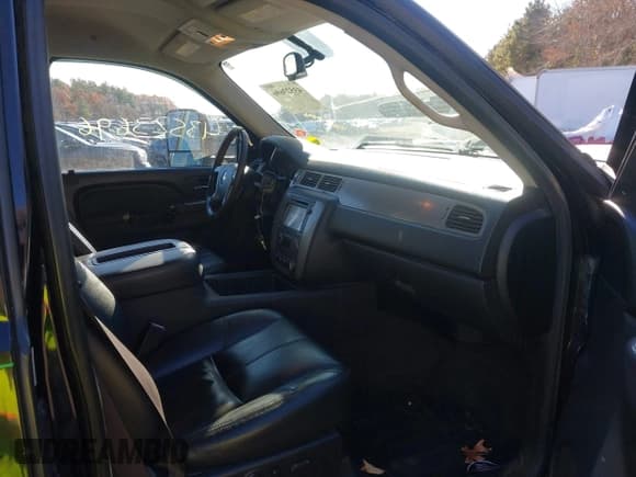 ✅ 2013 Chevrolet Silverado 2500HD LTZ • VIN: 1GC2KYC80DZ231792 • Lot: 43523696. Listed on IAAI with 139,538 mi. Free auction sales archive from the USA and detailed vehicle history report at DreamBid. Image 5.