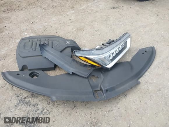 ✅ 2020 Acura MDX • VIN: 5J8YD4H38LL056804 • Lot: 43102479. Listed on IAAI with 61,030 mi. Free auction sales archive from the USA and detailed vehicle history report at DreamBid. Image 12.