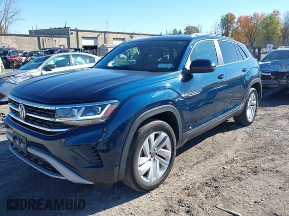 ✅ 2022 Volkswagen Atlas SE • VIN: 1V2HE2CA2NC205912 • Lot: 43533917. Listed on IAAI with 73,478 mi. Free auction sales archive from the USA and detailed vehicle history report at DreamBid. Image 2.