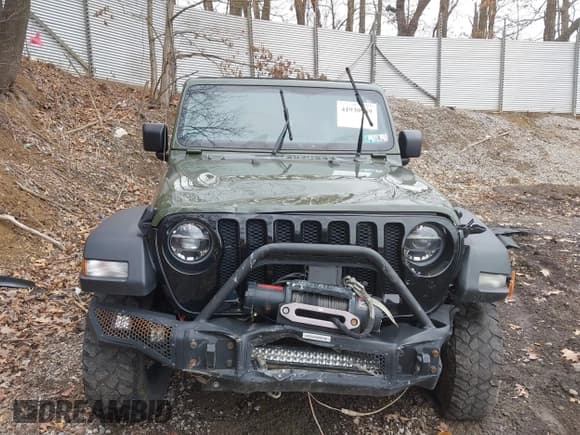 ✅ 2021 Jeep Wrangler Unlimited Willys • VIN: 1C4HJXDNXMW579595 • Lot: 41930989. Wystawiony na IAAI z przebiegiem 32 148 mil. Bezpłatny archiwum sprzedaży aukcyjnych z USA i szczegółowy raport historii pojazdu na DreamBid. Zdjęcie 13.