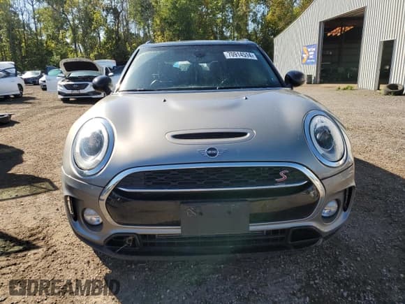 ✅ 2019 MINI Clubman Cooper S • VIN: WMWLU5C5XK2G05155 • Lot: 70914514. Listed on Copart with Not provided. Free auction sales archive from the USA and detailed vehicle history report at DreamBid. Image 5.