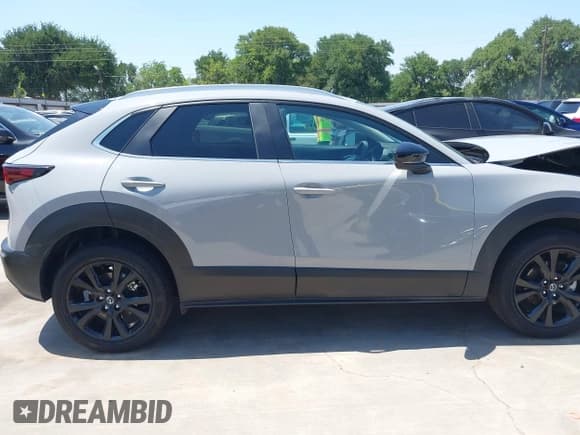 ✅ 2025 Mazda CX-30 S Select Sport • VIN: 3MVDMBBM4SM786711 • Lot: 42423822. Listed on IAAI with 3,406 mi. Free auction sales archive from the USA and detailed vehicle history report at DreamBid. Image 14.