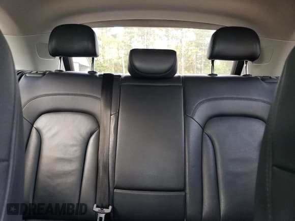 ✅ 2016 Audi Q3 Premium Plus • VIN: WA1EFCFS1GR013001 • Lot: 84905545. Wystawiony na Copart z przebiegiem 138 105 mil. Bezpłatny archiwum sprzedaży aukcyjnych z USA i szczegółowy raport historii pojazdu na DreamBid. Zdjęcie 10.