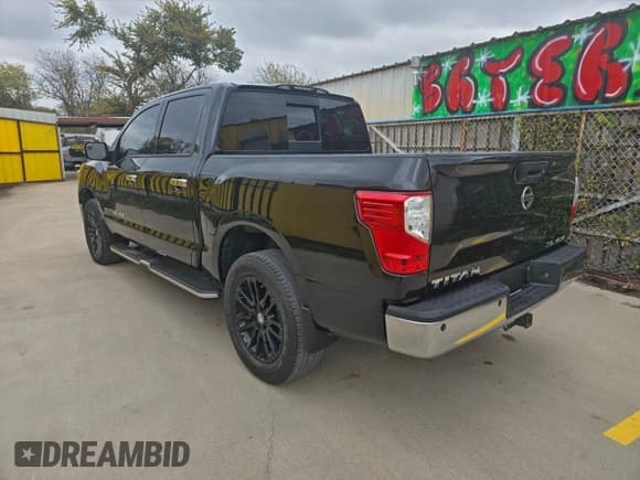 ✅ 2018 Nissan Titan Pro-4X • VIN: 1N6AA1E52JN543282 • Лот: 95923305. Опубликован ранее на Copart с пробегом 138 711 миль. Бесплатный доступ к архиву аукционных продаж из США и подробный отчёт об истории автомобиля на DreamBid. Изображение 3.
