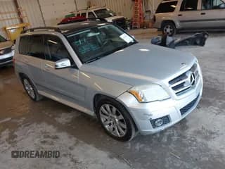 ✅ 2010 Mercedes-Benz GLK 350 • VIN: WDCGG8HB8AF477038 • Lot: 43172015. Listed on IAAI with 195,517 mi. Free auction sales archive from the USA and detailed vehicle history report at DreamBid. Image 1.