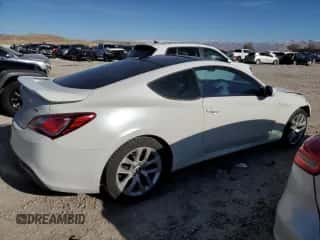 2013 Hyundai Genesis Coupe 2.0T z VIN KMHHT6KD6DU092352, wystawiony jako Copart lot #81634504 z przebiegiem 83 059 mil mil oraz Szkoda całkowita • Salvage title. Historia ofert i sprzedaży dostępna na DreamBid. Obrazek 3.