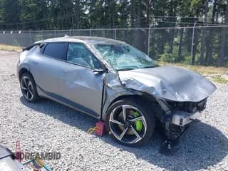 ✅ 2023 Kia EV6 GT • VIN: KNDC5DLE6P5110173 • Lot: 42478731. Wystawiony na IAAI z przebiegiem 38 854 mil. Bezpłatny archiwum sprzedaży aukcyjnych z USA i szczegółowy raport historii pojazdu na DreamBid. Zdjęcie 1.