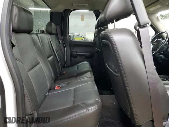 ✅ 2013 Chevrolet Silverado 1500 • VIN: 1GC2CYE87DZ254822 • Лот: 54237485. Опубликован ранее на Copart с пробегом 201 230 миль. Бесплатный доступ к архиву аукционных продаж из США и подробный отчёт об истории автомобиля на DreamBid. Изображение 10.