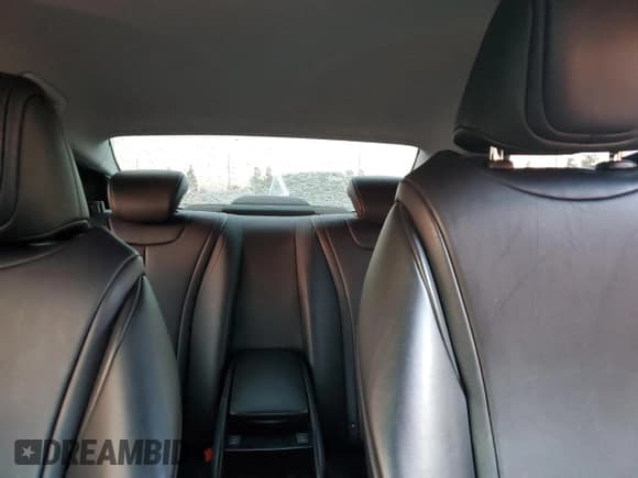 ✅ 2019 Toyota Mirai • VIN: JTDBVRBD9KA006682 • Lot: 70671015. Listed on Copart with 101,247 mi. Free auction sales archive from the USA and detailed vehicle history report at DreamBid. Image 10.