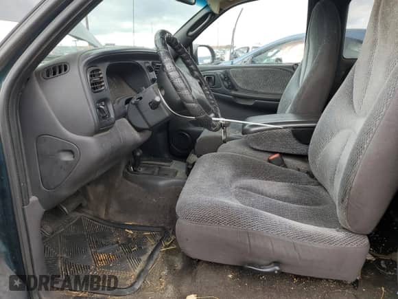 1999 Dodge Dakota SLT с VIN 1B7GG22Y5XS119136, выставлен на аукционе Copart как лот 79797774 с пробегом 278 120 миль миль и Чистый • Clean title. История ставок и продаж доступна на DreamBid. Изображение 7.