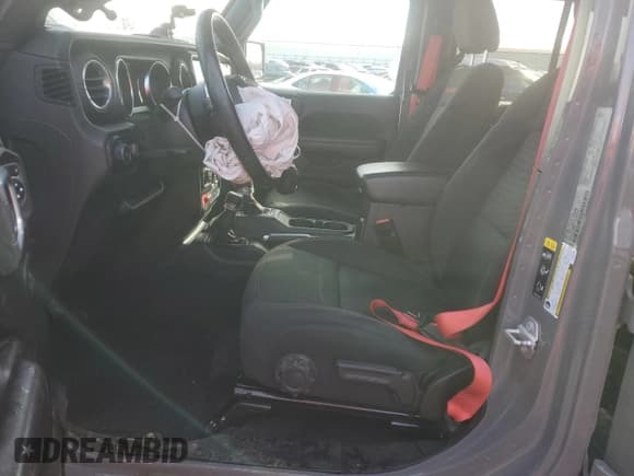 ✅ 2020 Jeep Wrangler Unlimited Recon • VIN: 1C4HJXFN1LW333790 • Lot: 82718825. Listed on Copart with 45,337 mi. Free auction sales archive from the USA and detailed vehicle history report at DreamBid. Image 7.