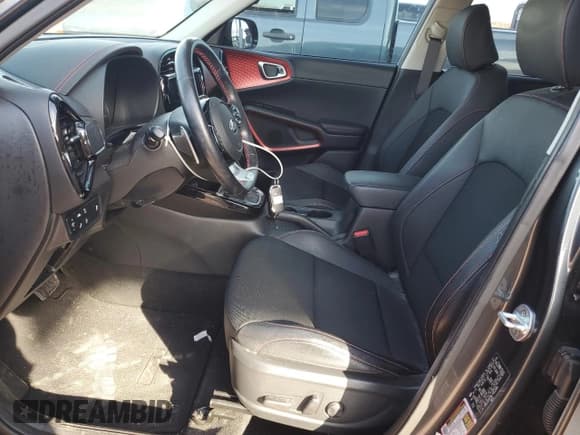 ✅ 2020 Kia Soul GT-Line Turbo • VIN: KNDJ53AF8L7052594 • Лот: 92243595. Опубликован ранее на Copart с пробегом 25 214 миль. Бесплатный доступ к архиву аукционных продаж из США и подробный отчёт об истории автомобиля на DreamBid. Изображение 7.