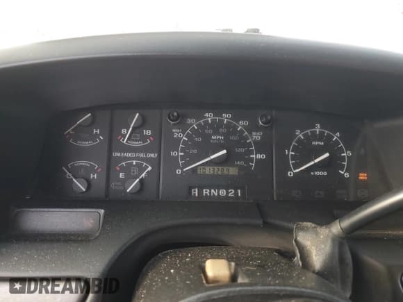 ✅ 1994 Ford Bronco Custom • VIN: 1FMEU15H3RLB53350 • Lot: 82411494. Wystawiony na Copart z przebiegiem 101 328 mil. Bezpłatny archiwum sprzedaży aukcyjnych z USA i szczegółowy raport historii pojazdu na DreamBid. Zdjęcie 9.