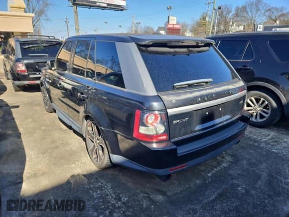 ✅ 2012 Land Rover Range Rover Sport HSE • VIN: SALSF2D41CA726733 • Лот: 43197725. Опубликован ранее на Copart с пробегом 258 935 миль. Бесплатный доступ к архиву аукционных продаж из США и подробный отчёт об истории автомобиля на DreamBid. Изображение 3.