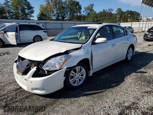 ✅ 2011 Nissan Altima S • VIN: 1N4AL2AP5BC172809 • Лот: 84806335. Опубликован ранее на Copart с пробегом Не указан. Бесплатный доступ к архиву аукционных продаж из США и подробный отчёт об истории автомобиля на DreamBid. Изображение 1.