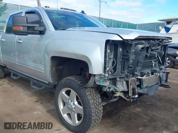 ✅ 2016 Chevrolet Silverado 2500HD LT • VIN: 1GC1KVE89GF268921 • Лот: 42050753. Опубликован ранее на IAAI с пробегом 194 180 миль. Бесплатный доступ к архиву аукционных продаж из США и подробный отчёт об истории автомобиля на DreamBid. Изображение 6.