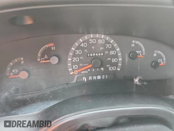 ✅ 2000 Ford Econoline Passenger XL • VIN: 1FBSS31L8YHB81752 • Lot: 92391515. Listed on Copart with 166,440 mi. Free auction sales archive from the USA and detailed vehicle history report at DreamBid. Image 9.