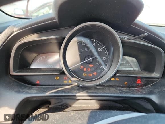 ✅ 2018 Mazda CX-3 Sport • VIN: JM1DKFB73J0313019 • Лот: 72032115. Опубликован ранее на Copart с пробегом 99 451 миль. Бесплатный доступ к архиву аукционных продаж из США и подробный отчёт об истории автомобиля на DreamBid. Изображение 9.