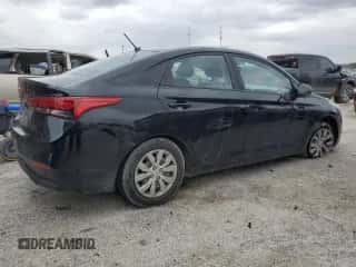 2020 Hyundai Accent SE z VIN 3KPC24A64LE126875, wystawiony jako Copart lot #46725644 z przebiegiem 66 962 mil mil oraz . Historia ofert i sprzedaży dostępna na DreamBid. Obrazek 3.