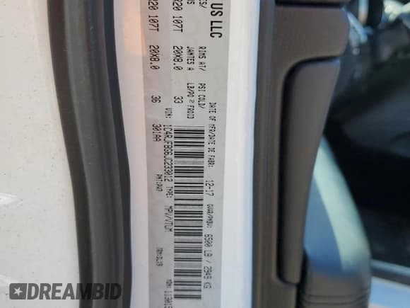 ✅ 2018 Jeep Grand Cherokee Limited • VIN: 1C4RJFBG6JC233012 • Лот: 62842105. Опубликован ранее на Copart с пробегом 165 296 миль. Бесплатный доступ к архиву аукционных продаж из США и подробный отчёт об истории автомобиля на DreamBid. Изображение 14.