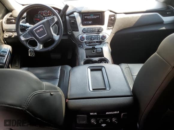 ✅ 2020 GMC Yukon XL SLT • VIN: 1GKS2GKC9LR206022 • Lot: 62706505. Listed on Copart with 165,837 mi. Free auction sales archive from the USA and detailed vehicle history report at DreamBid. Image 8.