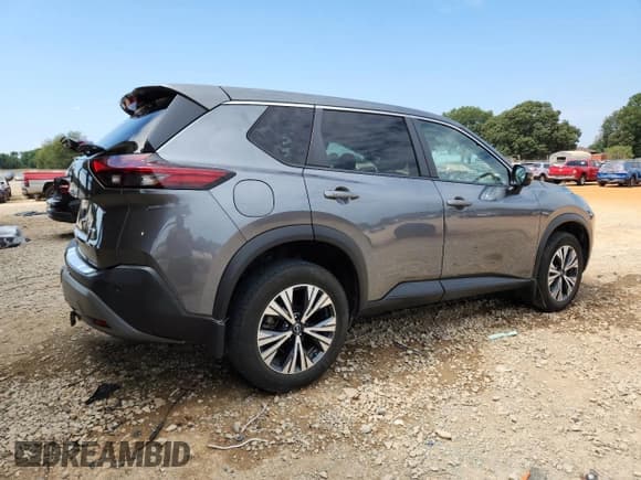 ✅ 2022 Nissan Rogue SV • VIN: 5N1BT3BA7NC728987 • Lot: 80481895. Wystawiony na Copart z przebiegiem 106 306 mil. Bezpłatny archiwum sprzedaży aukcyjnych z USA i szczegółowy raport historii pojazdu na DreamBid. Zdjęcie 3.