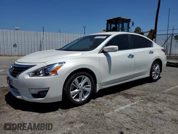 2015 Nissan Altima S с VIN 1N4AL3AP2FC147751, выставлен на аукционе Copart как лот 66274375 с пробегом 173 128 миль миль и Списание • Salvage title. История ставок и продаж доступна на DreamBid. Изображение 1.