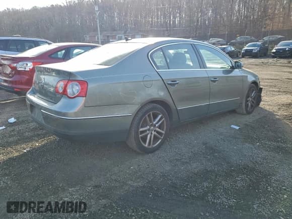 ✅ 2008 Volkswagen Passat 2.0T • VIN: WVWEK73C68P028158 • Lot: 96832035. Listed on Copart with 192,931 mi. Free auction sales archive from the USA and detailed vehicle history report at DreamBid. Image 3.