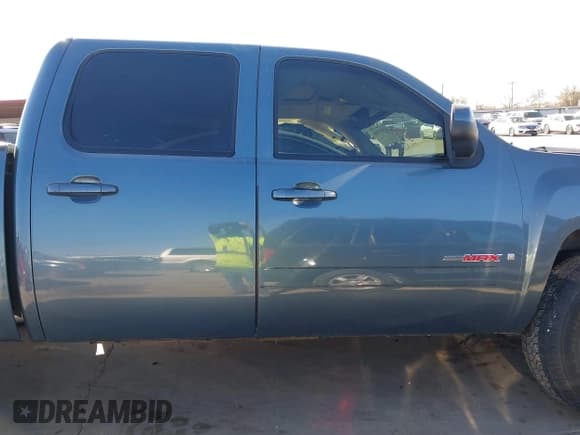 ✅ 2007 Chevrolet Silverado 1500 LTZ • VIN: 2GCEK13Y371690431 • Lot: 41407104. Listed on IAAI with 256,746 mi. Free auction sales archive from the USA and detailed vehicle history report at DreamBid. Image 14.