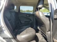 ✅ 2021 Jeep Compass Limited • VIN: 3C4NJDCBXMT565856 • Lot: 81598515. Wystawiony na Copart z przebiegiem 123 866 mil. Bezpłatny archiwum sprzedaży aukcyjnych z USA i szczegółowy raport historii pojazdu na DreamBid. Zdjęcie 10.