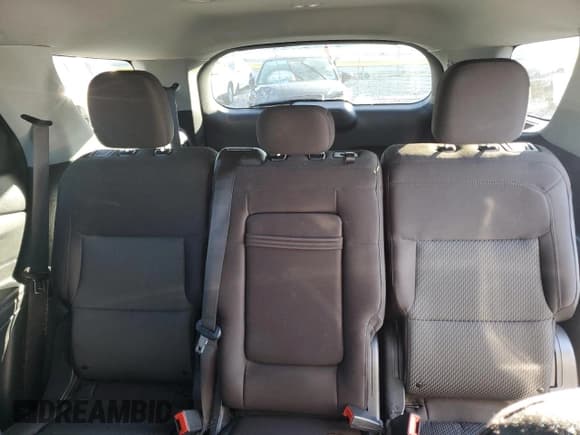 ✅ 2022 Ford Explorer XLT • VIN: 1FMSK7DH9NGB41476 • Lot: 90718725. Wystawiony na Copart z przebiegiem 118 749 mil. Bezpłatny archiwum sprzedaży aukcyjnych z USA i szczegółowy raport historii pojazdu na DreamBid. Zdjęcie 10.